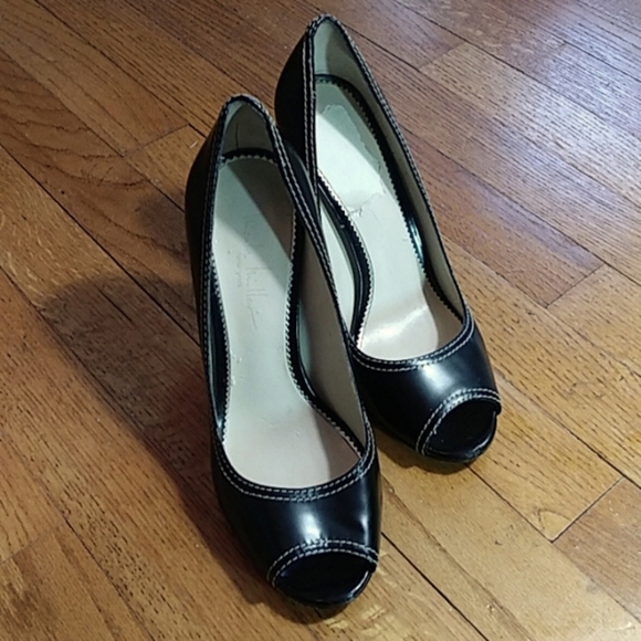Nicole Miller Heels - "Sill "Black Peep Toe Sz 8 - Picture 6 of 14